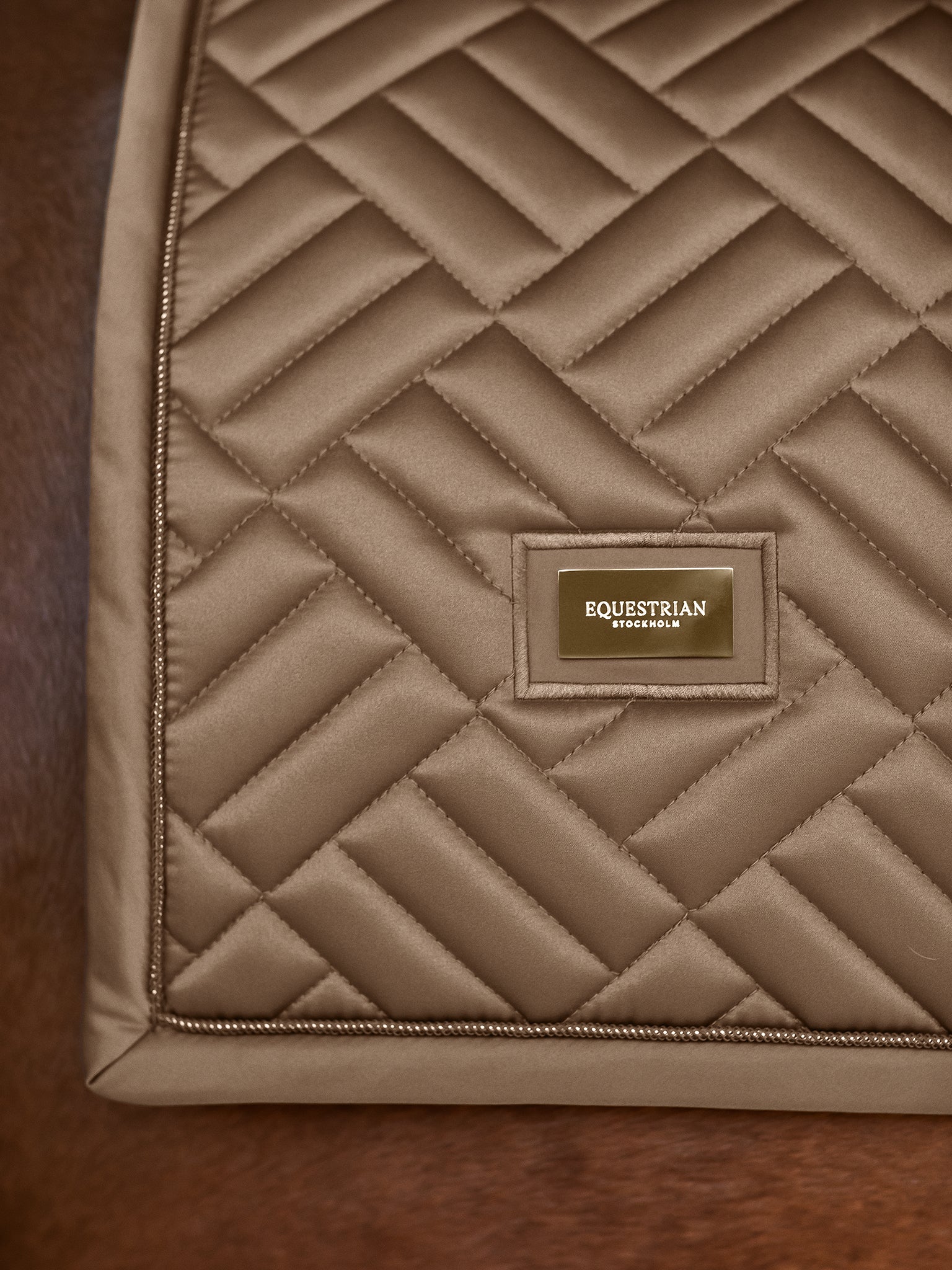 Dressage Saddle Pad Modern Anniversary Equestrian Stockholm Dressage Saddle detalle 5