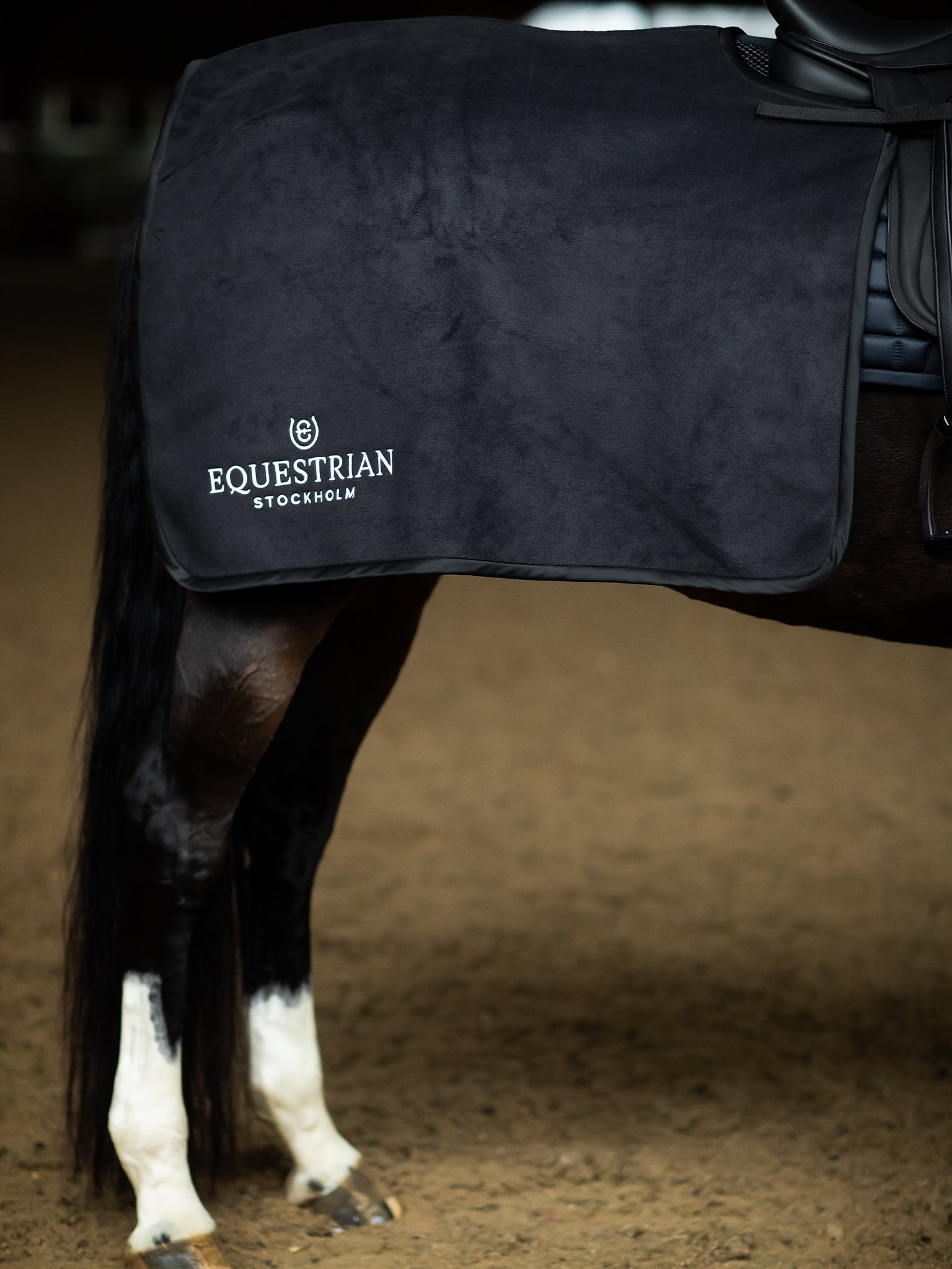 Manta para caballo Equestrian Stockholm Heavy Fleece Quarter Blanket Black vista principal