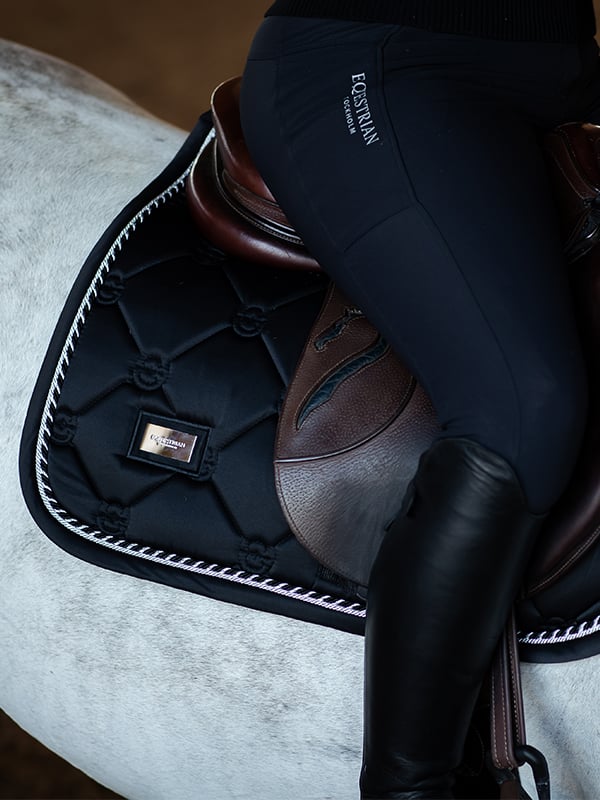 Jump Saddle Pad Original Equestrian Stockholm Jump Saddle Pad Black Edition detalle 2