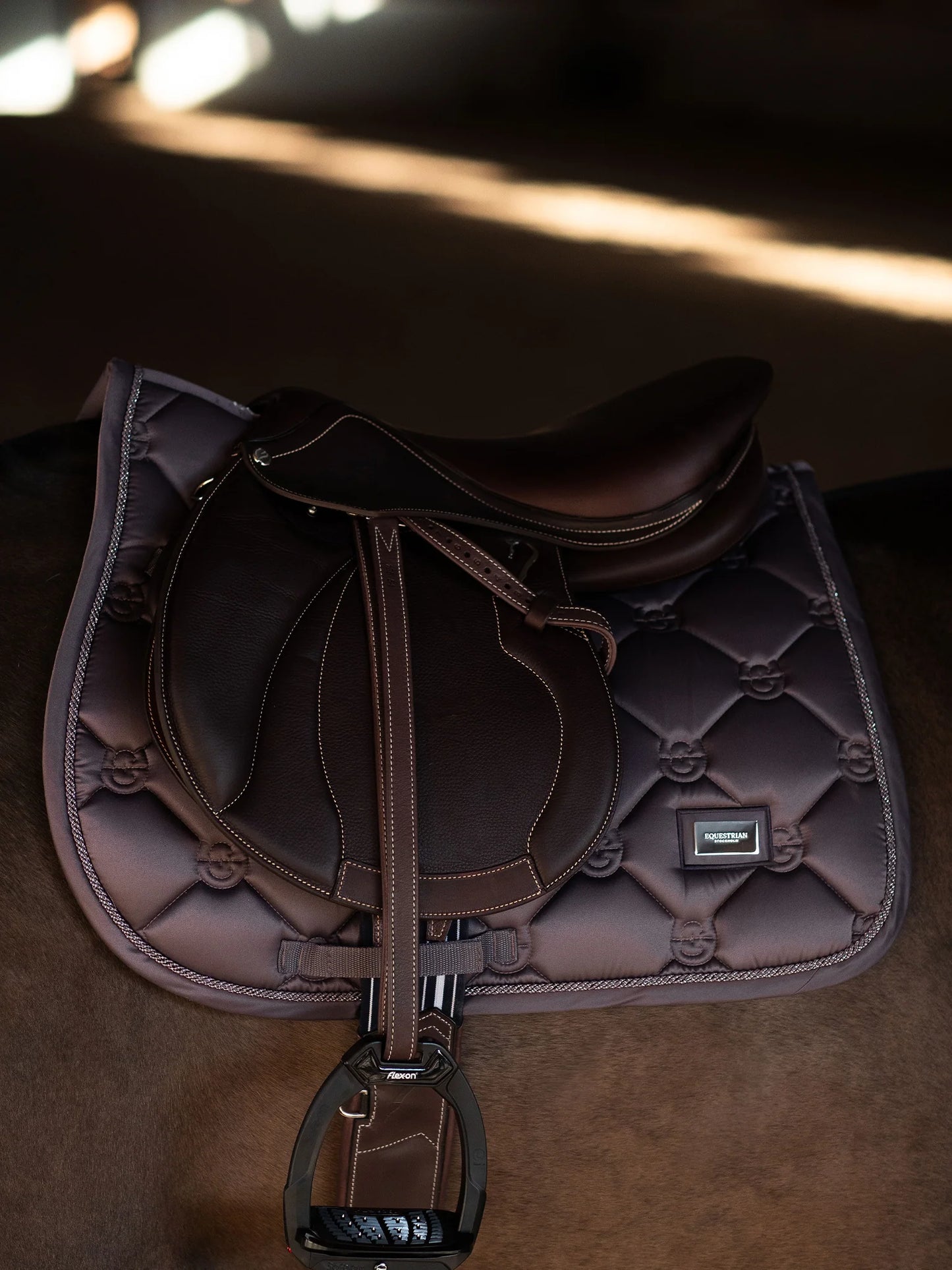 Mantilla Dark Violet Equestrian Stockholm (Salto)