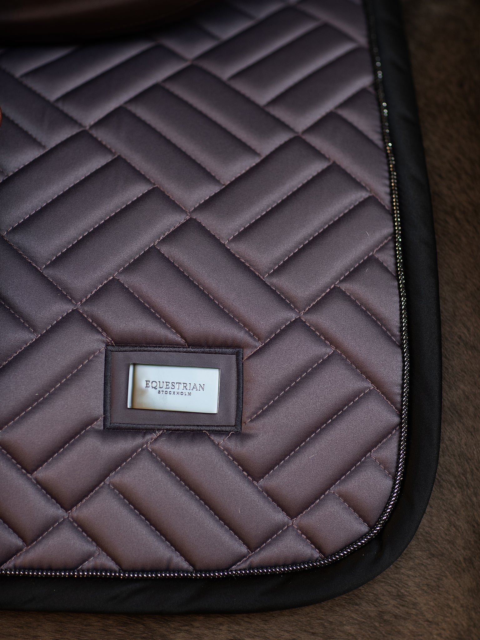 Jump Saddle Pad Modern Equestrian Stockholm Jump Saddle Pad Modern Dark Violet detalle 5
