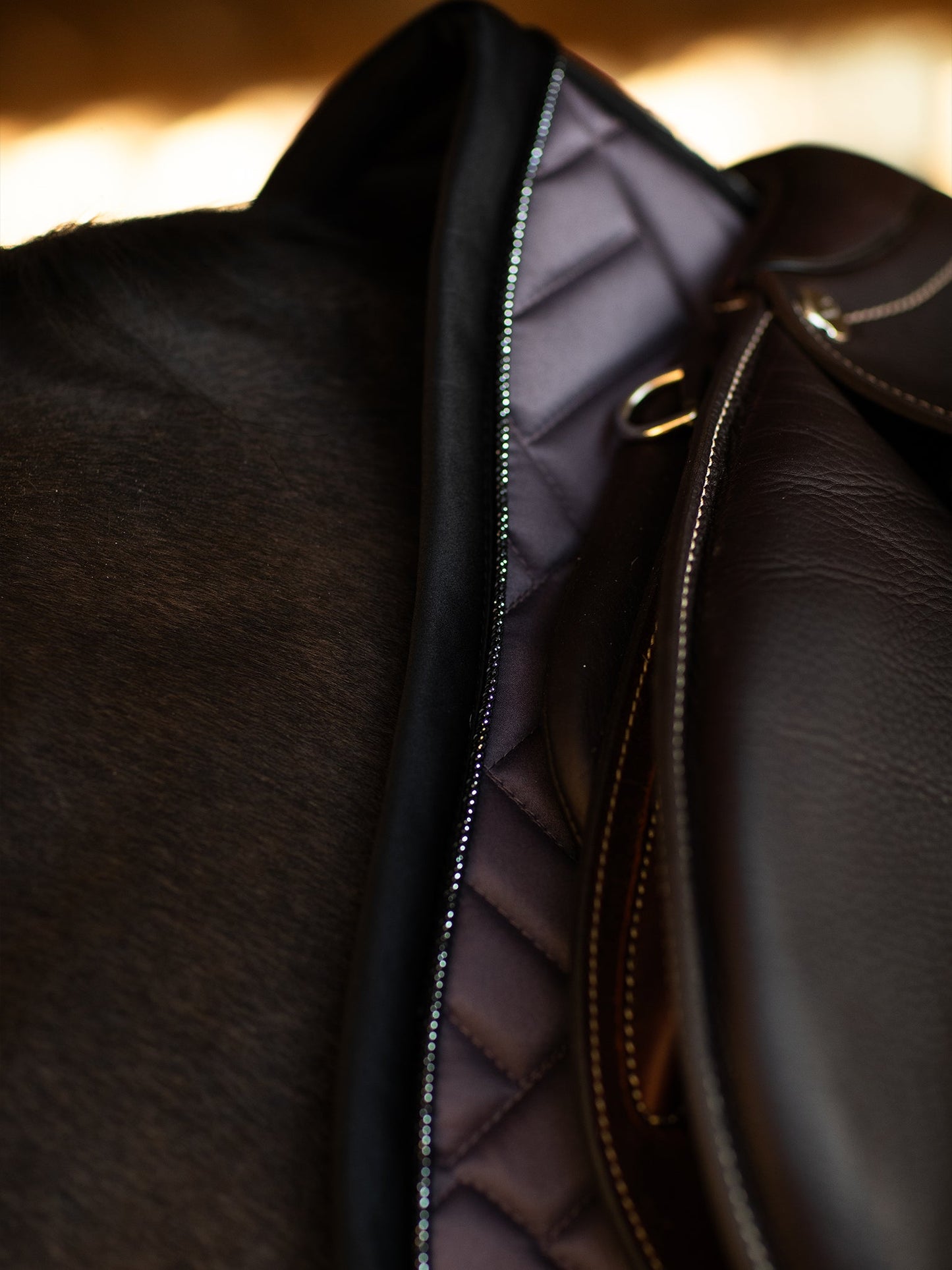 Jump Saddle Pad Modern Equestrian Stockholm Jump Saddle Pad Modern Dark Violet detalle 6