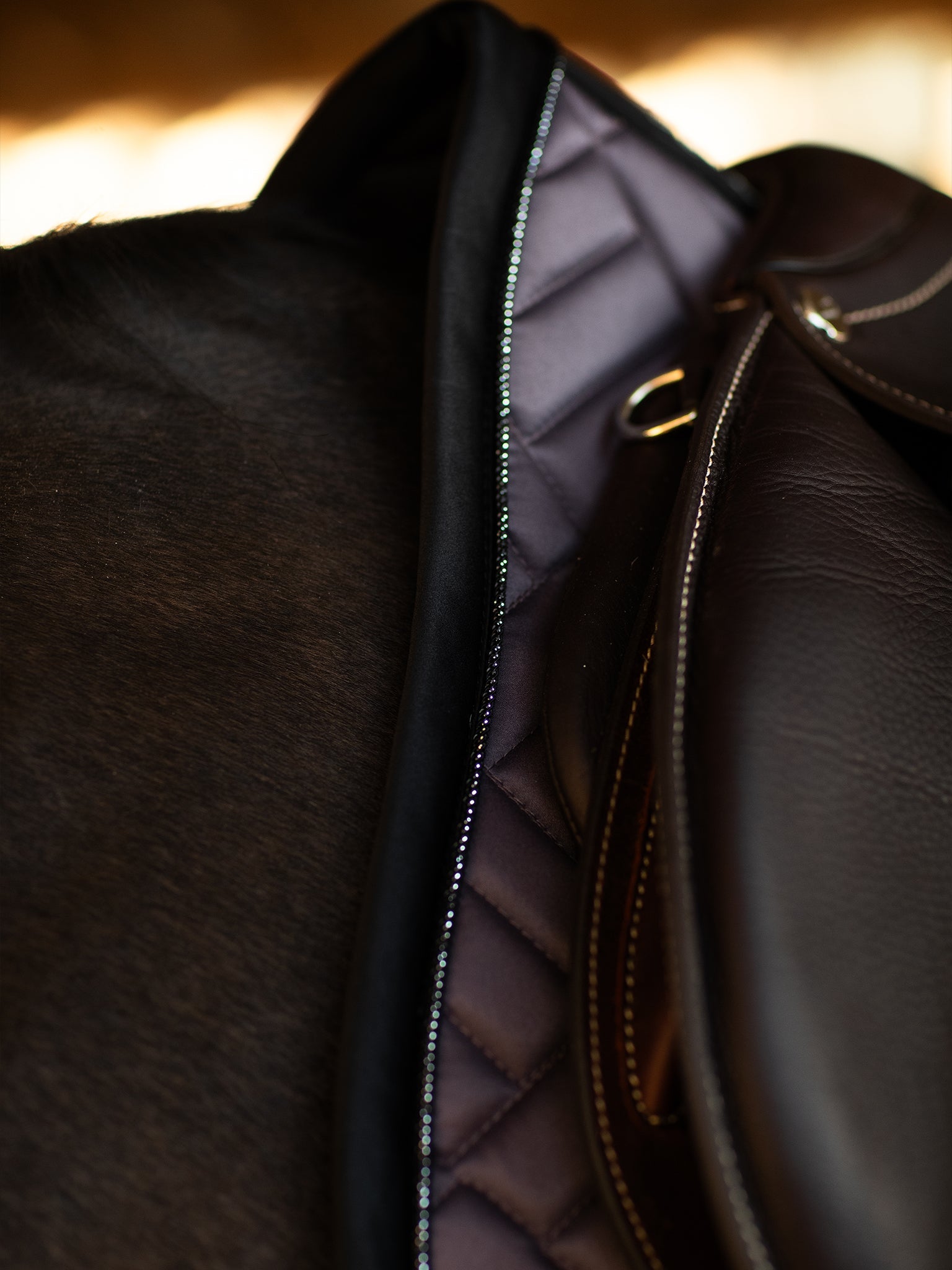 Jump Saddle Pad Modern Equestrian Stockholm Jump Saddle Pad Modern Dark Violet detalle 6