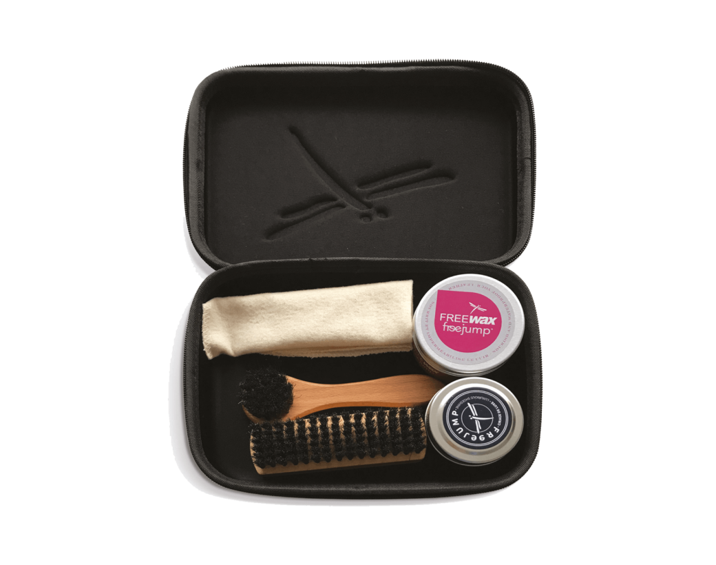 Estribera Freejump Leather care Kit para equitación