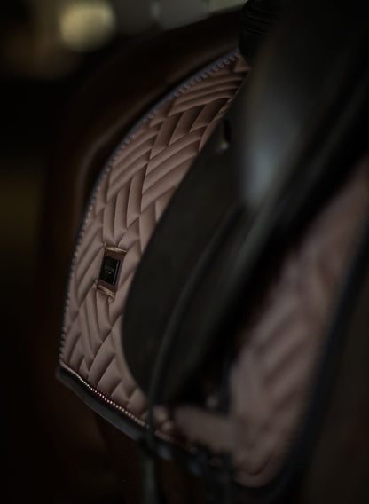Dressage Saddle Pad Modern Equestrian Stockholm Dressage Saddle Pad Modern detalle 7