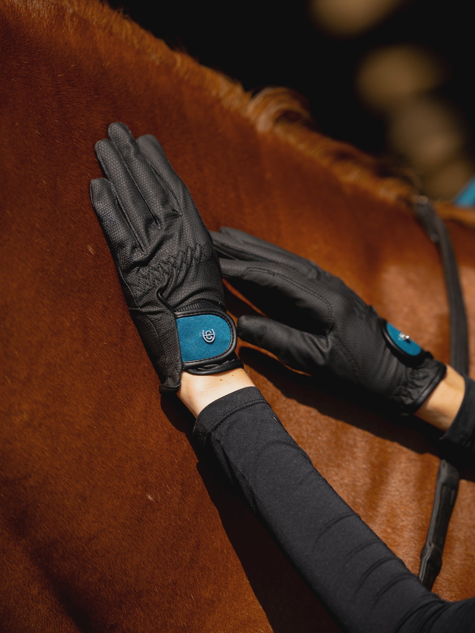 Riding Gloves Motion Equestrian Stockholm Riding Gloves Motion Teal Blue detalle 2